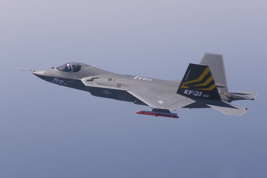 Indonesia thúc đẩy mua 16 tiêm kích KF-21 Block-2 do lo ngại Philippines