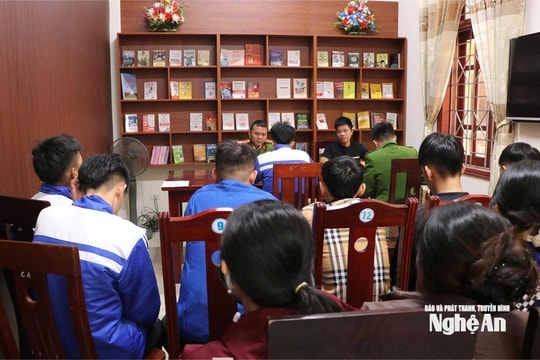 Những lớp học đặc biệt của công an xã