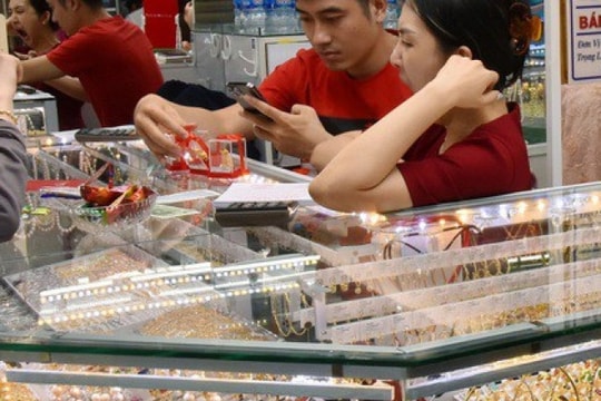 Cập nhật giá vàng sáng hôm nay 13/01/2026: Giá vàng miếng SJC, vàng nhẫn vàng thế giới lúc 10h30