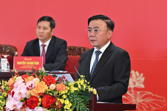 Thường trực Ban Bí thư chủ trì họp báo quốc tế về Đại hội XIV của Đảng