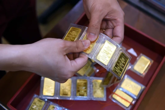 Giá vàng 15h chiều nay 14/1: Giá vàng thế giới, vàng miếng, vàng nhẫn