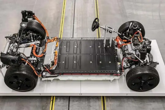 Sạc nhanh công suất trên 100 kW có thể khiến pin xe điện chai nhanh gấp đôi