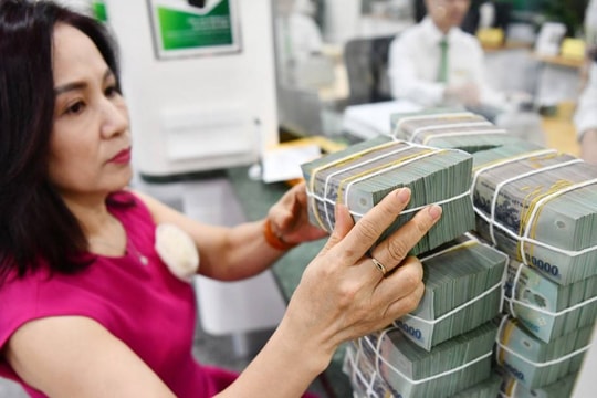 Lãi suất ngân hàng ngày 15/1/2025: Nhiều kỳ hạn chạm trần, cao nhất tới 10%