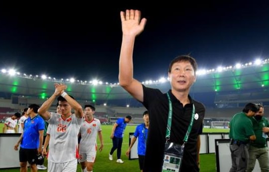 HLV Kim Sang-sik: U23 Việt Nam dùng tính tổ chức để hóa giải sức mạnh U23 UAE