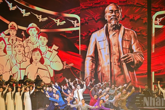 Chương trình nghệ thuật đặc biệt “Mãi mãi niềm tin theo Đảng”: Nghệ thuật, cảm xúc và công nghệ hòa quyện