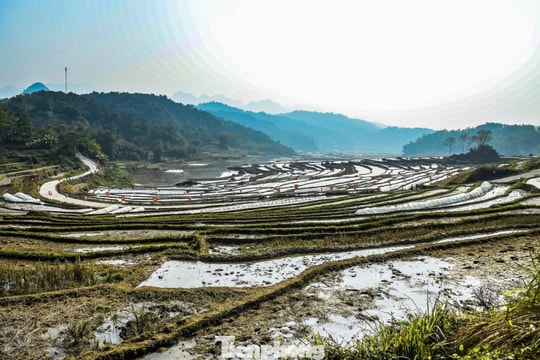 Pù Luông mùa nước đổ: Chiêm ngưỡng những 'tấm gương trời' giữa đại ngàn Thanh Hóa