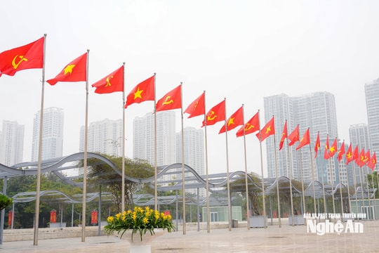 Ngày làm việc đầu tiên Đại hội đại biểu toàn quốc lần thứ XIV của Đảng