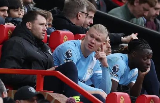 Manchester City khủng hoảng: Khi Erling Haaland 'hết pin' và hệ thống của Pep Guardiola bị bắt bài