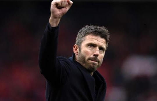 Carrick hồi sinh 'đôi cánh' Man Utd: Giải mã chiến thuật hạ gục Man City 2-0