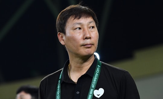HLV Kim Sang-sik: U23 Việt Nam sẽ đấu U23 Trung Quốc bằng tinh thần quả cảm