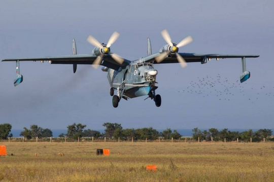 Nga dùng thủy phi cơ Be-12 đối đầu xuồng Ukraine và bước tiến công nghệ tên lửa Mỹ