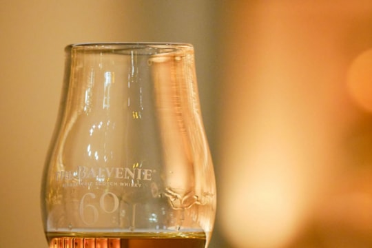 4 quy tắc thưởng thức rượu Whiskey chuẩn chuyên gia để cảm nhận trọn vẹn hương vị