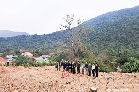 Khởi công xây dựng công trình Bia tưởng niệm các anh hùng liệt sĩ xã Chiêu Lưu