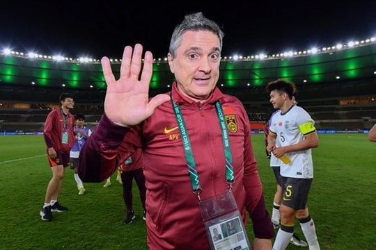 HLV Antonio Puche: Thắng U23 Việt Nam 3-0 là màn trình diễn điên rồ và đẳng cấp