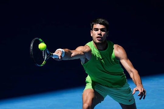 Alcaraz vượt qua Hanfmann sau loạt tie-break nghẹt thở tại Australian Open
