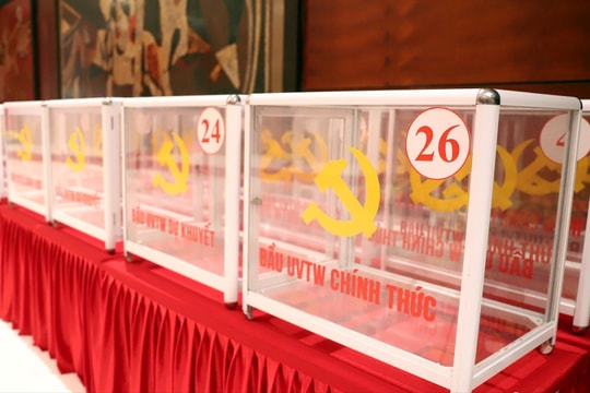 Quy trình bầu Bộ Chính trị, Tổng Bí thư, Ban Bí thư khóa mới