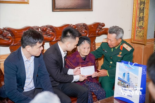 Hội Cựu chiến binh tỉnh thăm, tặng quà Mẹ Việt Nam anh hùng