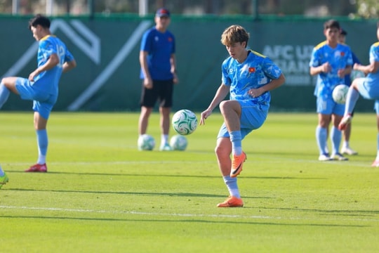 U23 Việt Nam: Lý Đức đối mặt án phạt nặng và phép thử tâm lý của HLV Kim Sang-sik