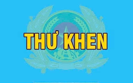 Bộ Công an gửi Thư khen Công an tỉnh Nghệ An cứu 11 người dân thoát khỏi đám cháy trong đêm