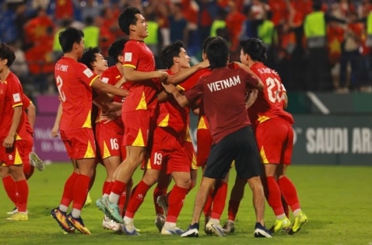 U23 Việt Nam quật ngã U23 Hàn Quốc: Kỳ tích từ tinh thần thép trong thế thiếu người