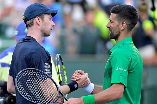 Djokovic hạ gục Van De Zandschulp 3-0: Bản lĩnh nhà vua tại Australian Open