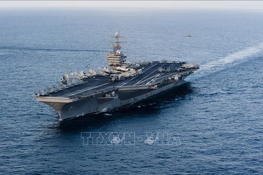 Mỹ điều động tàu sân bay USS Abraham Lincoln và 132.000 tấn khí tài tới Trung Đông