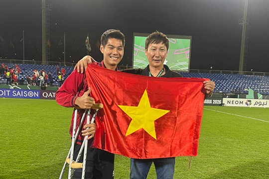 U23 Việt Nam giành hạng ba châu Á: HLV Kim Sang-sik trải lòng về chấn thương của Hiểu Minh