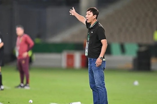 HLV Kim Sang-sik đặt mục tiêu đưa bóng đá Việt Nam dự World Cup sau kỳ tích U23