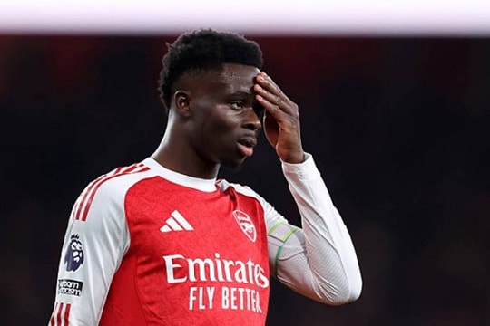 Arsenal 2-3 Manchester United: Bukayo Saka cô đơn trong ngày hàng thủ Pháo thủ sụp đổ