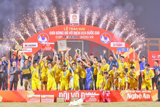 U19 Sông Lam Nghệ An vô địch Giải U19 Quốc gia sau 20 năm chờ đợi
