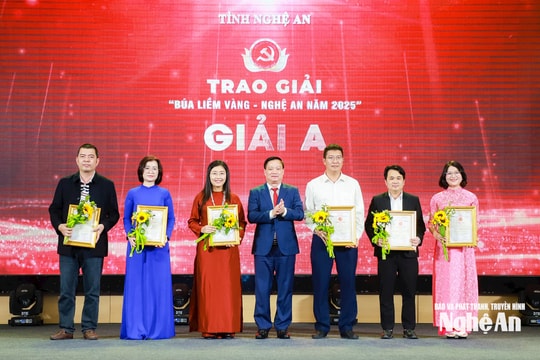 Nghệ An gặp mặt các cơ quan báo chí Xuân Bính Ngọ 2026 và trao giải 'Búa liềm vàng năm 2025'