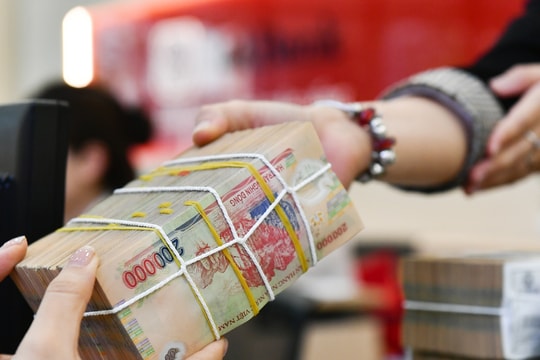 Lãi suất ngân hàng 28/1/2026: ACB đảo chiều giảm nhanh, Saigonbank tăng mạnh lên mức trần