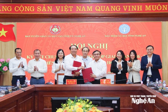 Ký kết đẩy mạnh tuyên truyền thực hiện chính sách bảo hiểm xã hội và bảo hiểm y tế