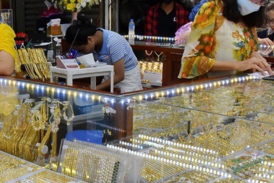 Giá vàng trưa nay 29/1/2026 lúc 12h: Vàng SJC tăng 7,2 triệu, thế giới tăng 300 USD