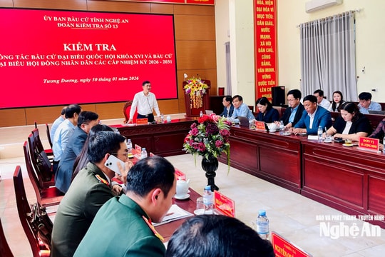 Phó Chủ tịch UBND tỉnh Nghệ An Thái Văn Thành kiểm tra công tác chuẩn bị bầu cử
