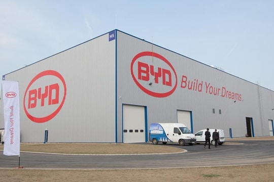 BYD đầu tư 130 triệu USD xây nhà máy pin tại Việt Nam: Cú hích cho chuỗi cung ứng xe điện