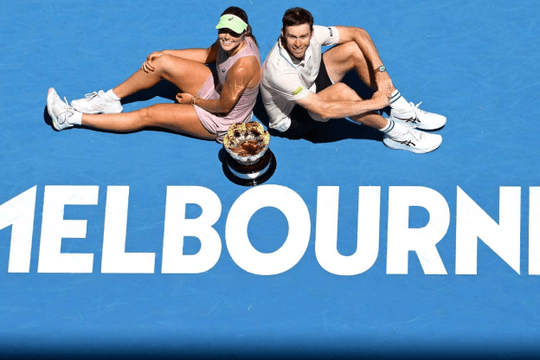 Olivia Gadecki và John Peers bảo vệ ngôi vương Australian Open, lập kỳ tích sau 37 năm