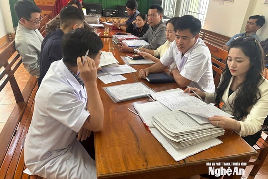 Bệnh viện Tâm thần Nghệ An rà soát hồ sơ của gần 200 bệnh nhân tâm thần trong 1 xã