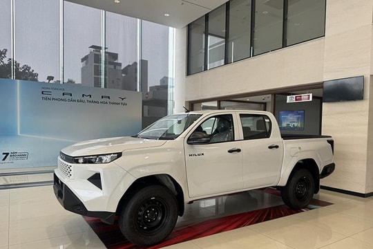 Toyota Hilux 2026 phiên bản 2.8 MT: Chi tiết biến thể thực dụng giá 632 triệu đồng