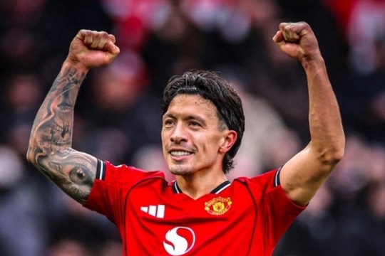 Chuyển nhượng sáng 31/1: Barca nhắm Lisandro Martinez, Arsenal gây sốc với vụ Julian Alvarez