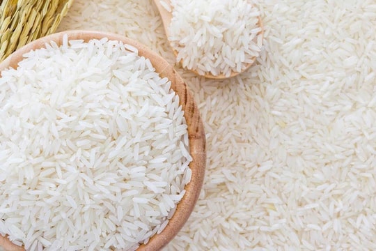 Giá lúa gạo hôm nay 1/2: Thị trường đi ngang, lúa Đài Thơm 8 giữ mốc 6.500 đồng/kg