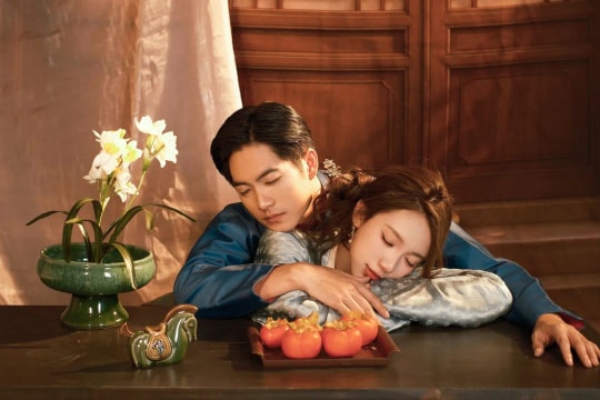Gia đình trái dấu: Thừa Tuấn Anh và Thuỳ Dương gây sốt với bộ ảnh mới