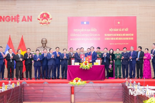 Hội đàm, ký kết thỏa thuận hợp tác giữa tỉnh Nghệ An và tỉnh Bô Ly Khăm Xay, nước CHDCND Lào