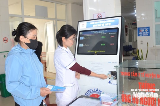 Bao phủ Bảo hiểm y tế: Điểm sáng nổi bật trong thực hiện Nghị quyết Đại hội XIII của Đảng