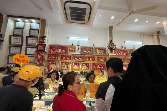Giá vàng hôm nay 5/2/2026 cập nhật lúc 11h sáng: Giá vàng SJC giảm hơn 4 triệu về mức 176 triệu