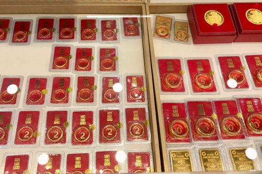 Giá vàng chiều nay 4/2/2026 cập nhật 16h: Giá vàng SJC, nhẫn tăng gần 4 triệu; giá vàng thế giới tăng sát 5100 USD