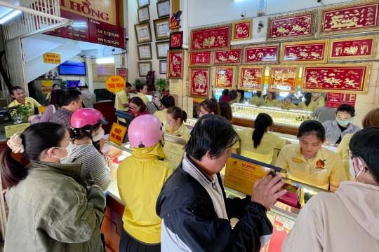 Giá vàng chiều nay 5/2/2026 cập nhật 16h: Giá vàng SJC chỉ còn giảm 3 triệu về mức 177 triệu