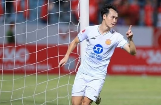 Văn Toàn hồi phục thần tốc: Vũ khí sắc bén trở lại trong tay HLV Kim Sang Sik