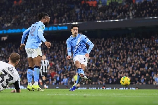 Man City vào chung kết Carabao Cup: Vũ khí Reijnders và Trafford sẵn sàng đấu Arsenal