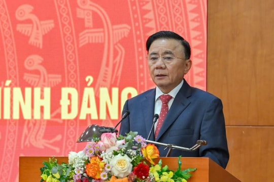 Quy định mới của Bộ Chính trị về chế độ đảng phí